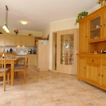 Waldstrasse 15 Haus Seepferdchen בית נופש *